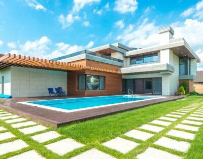 Location villa pour 11 personnes avec piscine : bonnes adresses