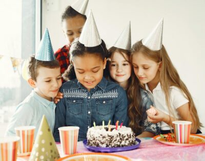 Week-end anniversaire en maison privatisée : guide complet