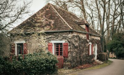 Location villa avec enceintes pour fête en extérieur