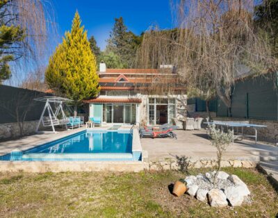 Location villa festive proche Fontainebleau avec piscine