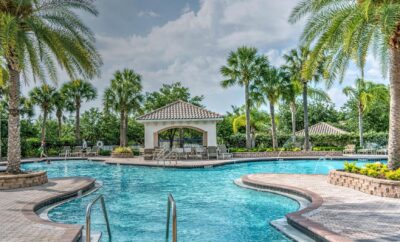 Location villa pour Toussaint avec piscine : profitez hors saison